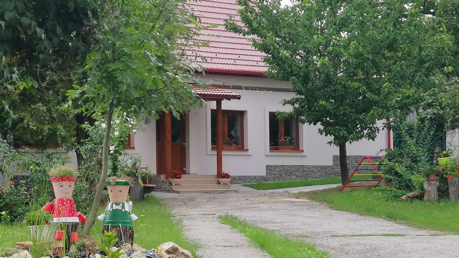 POLGÁRI Kft. magasépítés és betonelemgyártás